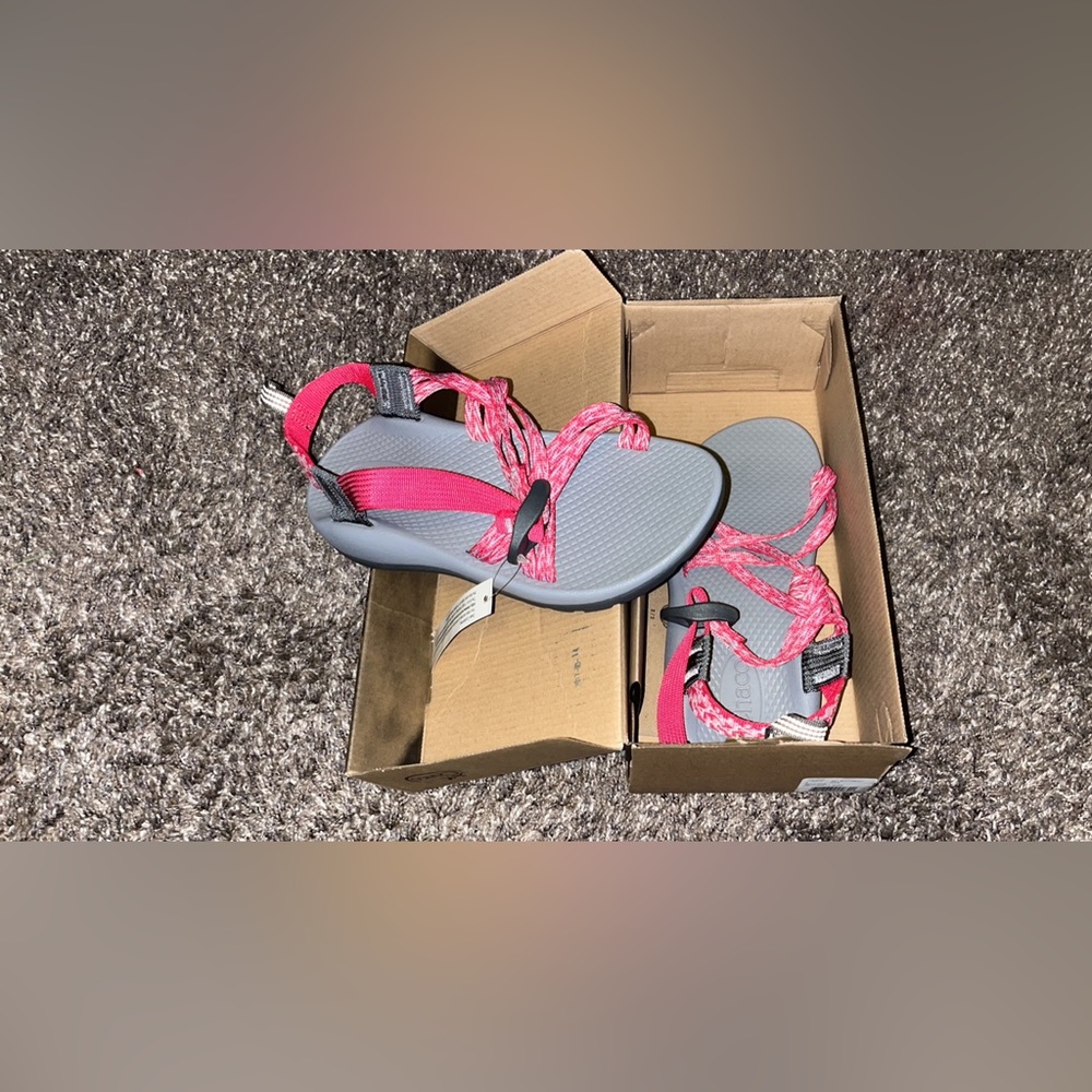 Girls Chaco’s sz 3Y *NEW*